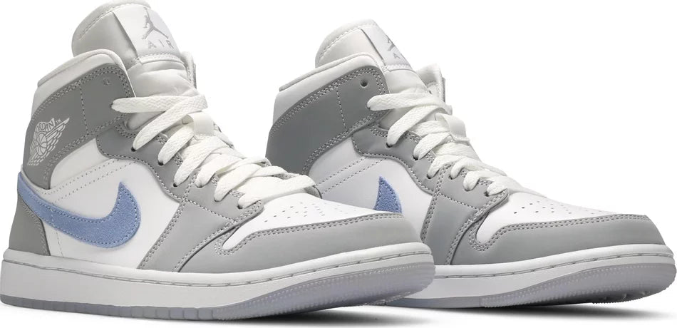Air Jordan 1 Mid Wmns ‘Wolf Grey Aluminum’