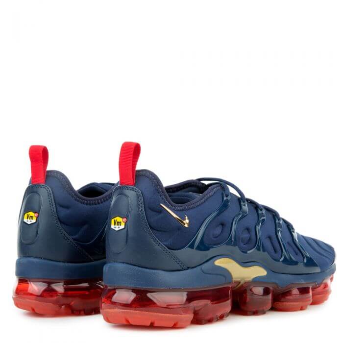Air Vapormax Plus ‘Midnight Navy/Metallic Gold-black’